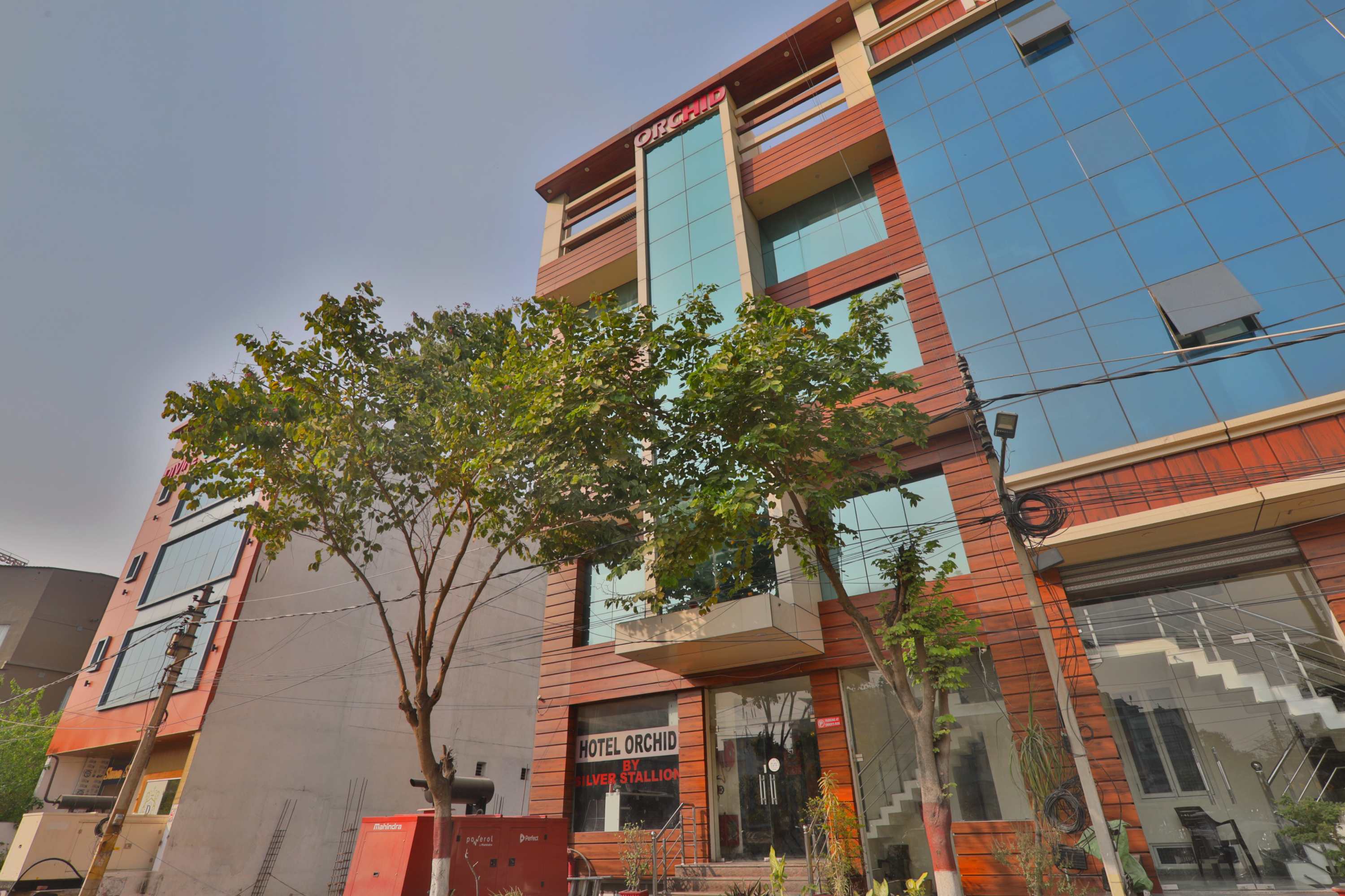 Hotels In Gomti Nagar